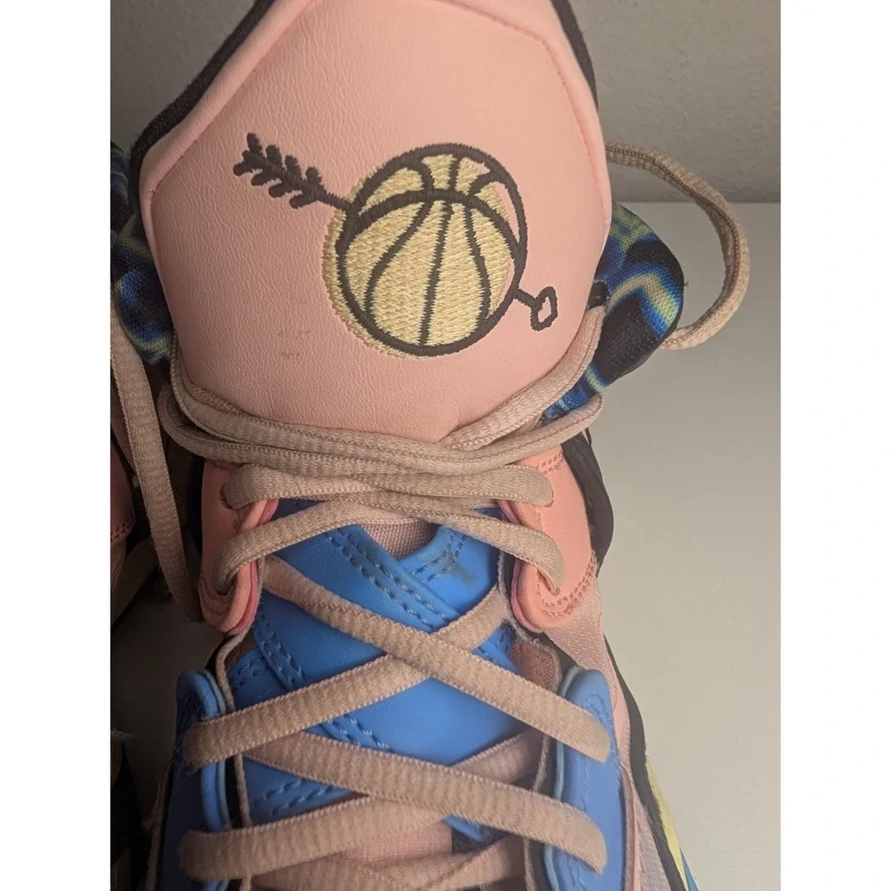 Nike Kyrie Infinity 8 Valentine's Day Basketball Shoes Men's Size 8 Original Box